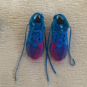 DAME 8 Adidas Basketball Shoes, Size 10.5